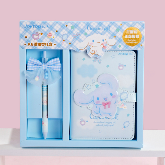 Sanrio – Cinnamoroll A6 Notitieboek Cadeauset – Schattig Notitieboek / Dagboek met Magneetsluiting & Pen – Limited Edition Joytop x Sanrio - Cadeaubox / Schrijfset - origineel Sanrio-product