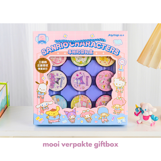 Sanrio - Washi Tape Cadeauset (Roze)– 9 Rollen – Youth Academy - Hello Kitty, Kuromi, My Melody, Cinnamoroll, Pompompurin, Pochacco, Little Twin Stars, Officiële Gelicenseerde Set – Perfect voor Journaling & Knutselen